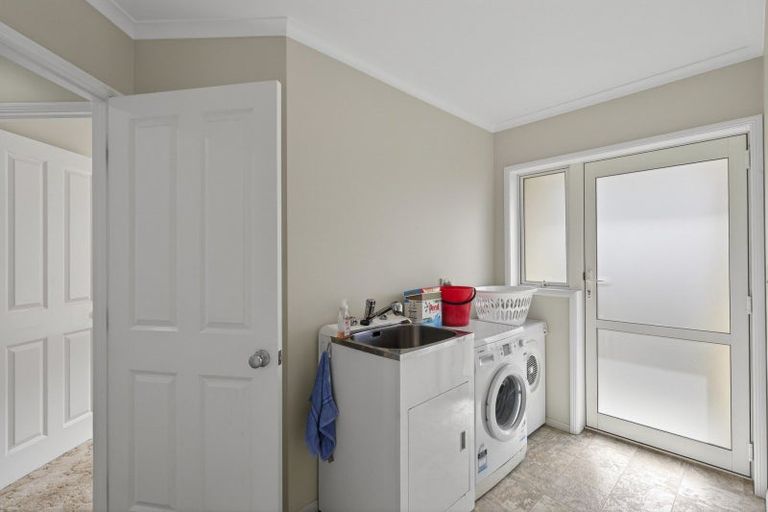 Photo of property in 38 Karamea Street, Whalers Gate, New Plymouth, 4310
