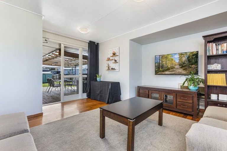 Photo of property in 9 Rata Street, Waiuku, 2123