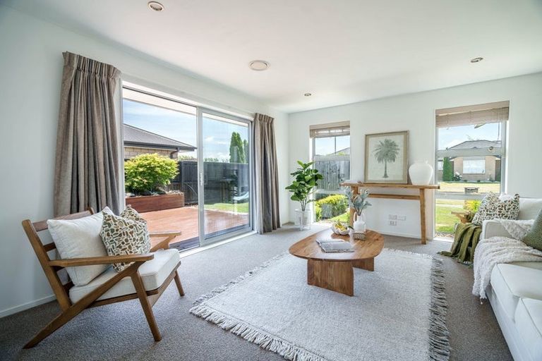 Photo of property in 8 Whitnall Street, Halswell, Christchurch, 8025