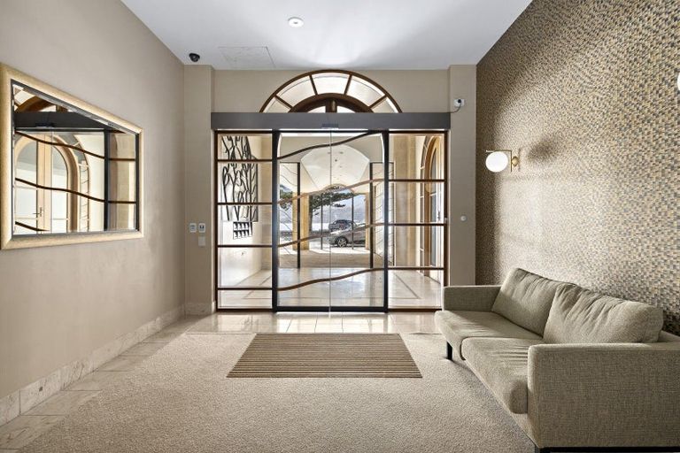 Photo of property in Trieste, 346u2 Oriental Parade, Oriental Bay, Wellington, 6011