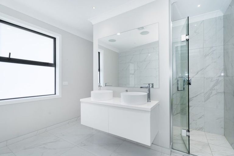 Photo of property in 14 Atherton Terrace, Churton Park, Wellington, 6037