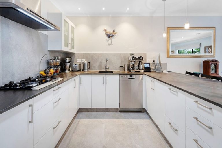 Photo of property in 49 Kristin Lane, Albany, Auckland, 0632