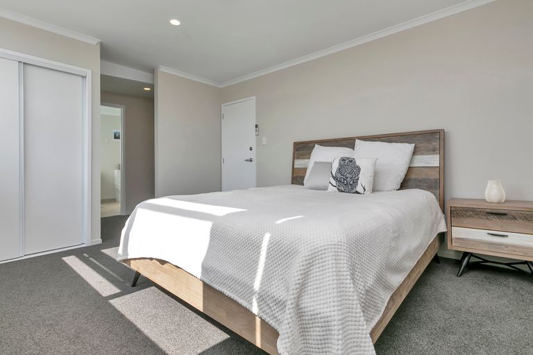 Photo of property in 30 Squadron Drive, Hobsonville, Auckland, 0616