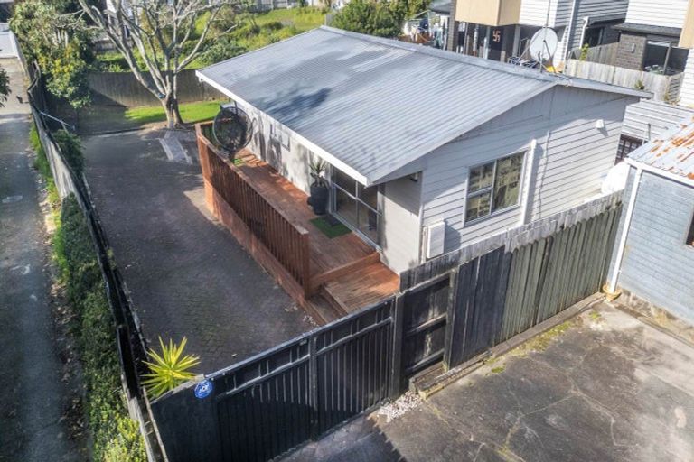 Photo of property in 12a Evans Road, Weymouth, Auckland, 2103