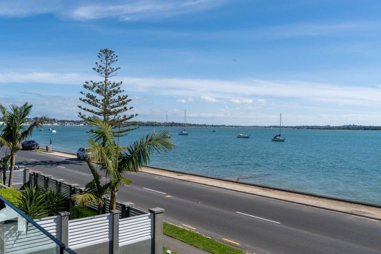 Photo of property in 8a The Parade, Bucklands Beach, Auckland, 2012