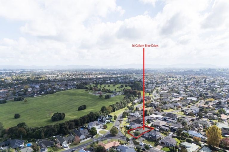 Photo of property in 16 Callum Brae Drive, Rototuna, Hamilton, 3210