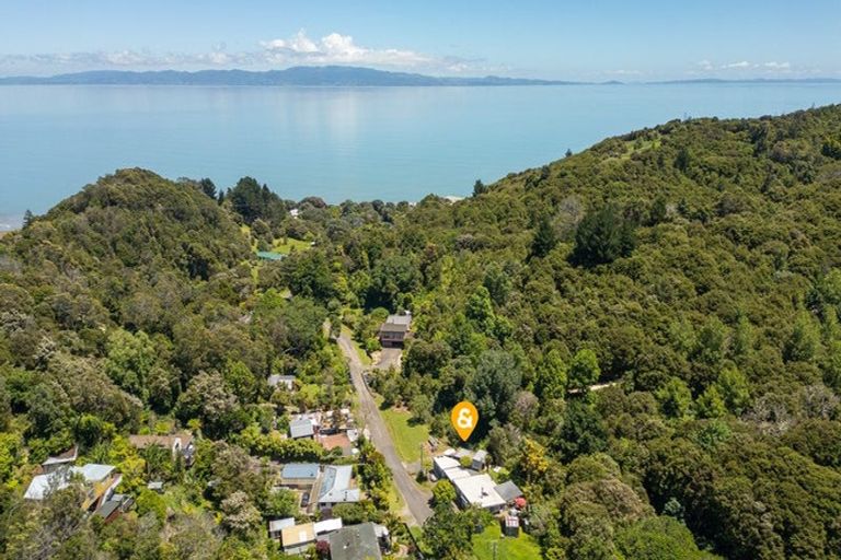 Photo of property in 15 Pohue Creek Road, Waiomu, Thames, 3575