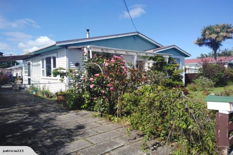 Photo of property in 4 Mclaughlins Lane, Westport, 7825