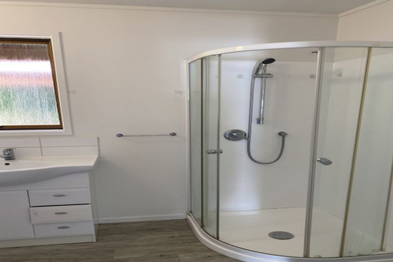 Photo of property in 12 June Place, Torbay, Auckland, 0630