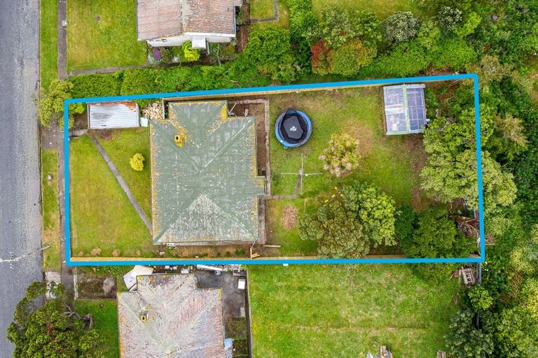 Photo of property in 15 Northumberland Street, Cannons Creek, Porirua, 5024