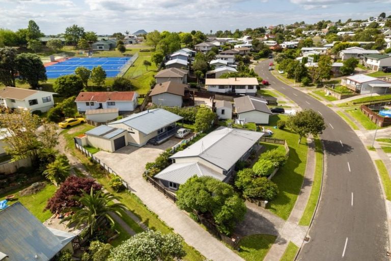 Photo of property in 72a Meander Drive, Welcome Bay, Tauranga, 3112