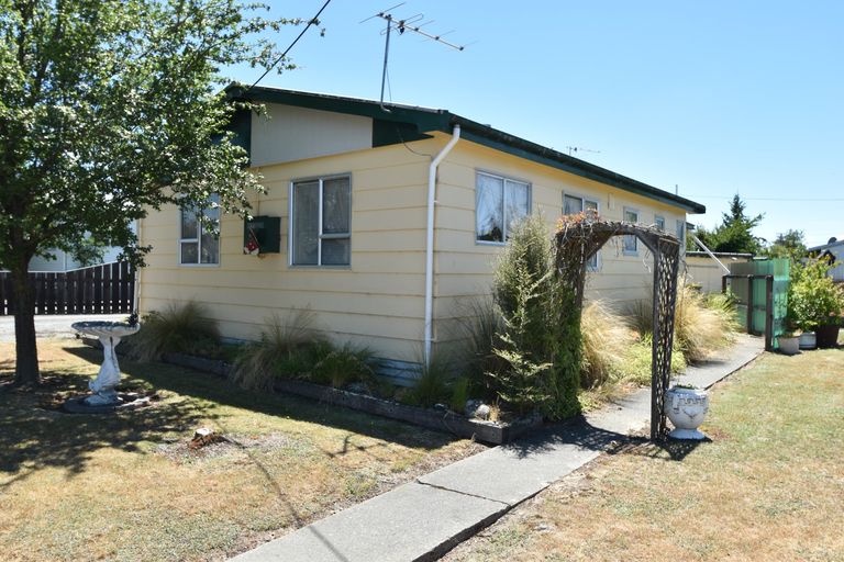 Photo of property in 30 Tasman Road, Twizel, 7901