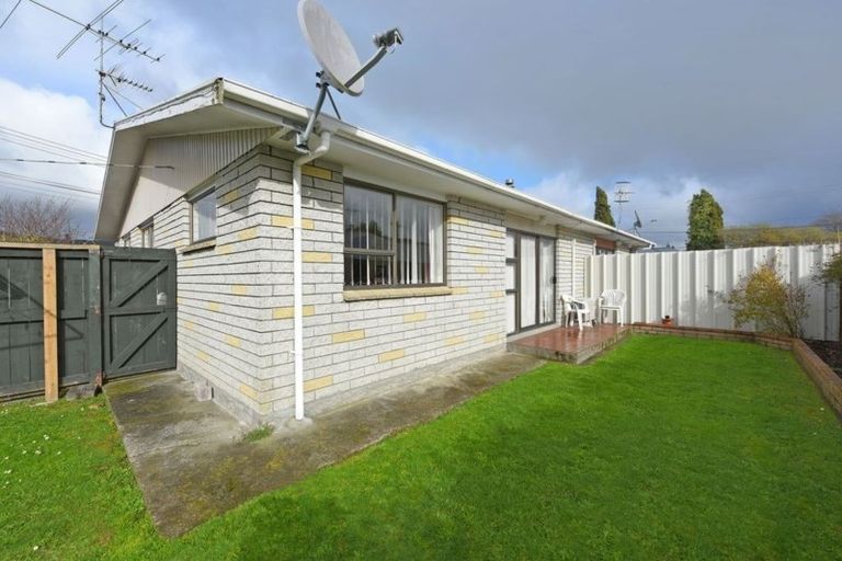 Photo of property in 42f2- Ebdentown Street, Ebdentown, Upper Hutt, 5018