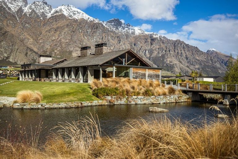 Photo of property in 3 Kinross Lane, Jacks Point, Queenstown, 9371