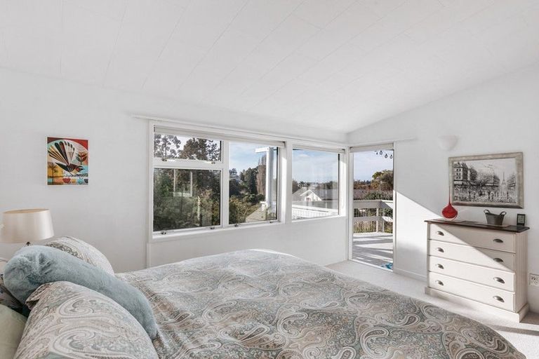 Photo of property in 75 Sutherland Road, Brookfield, Tauranga, 3110