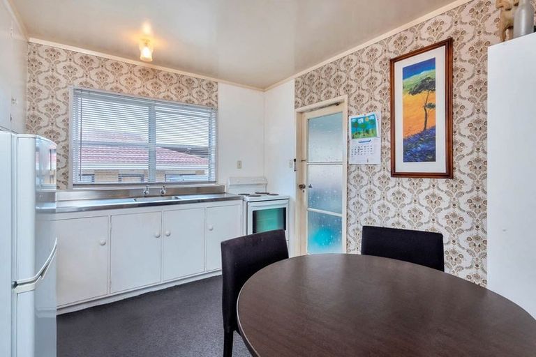 Photo of property in 2/18 Prictor Street, Papakura, 2110