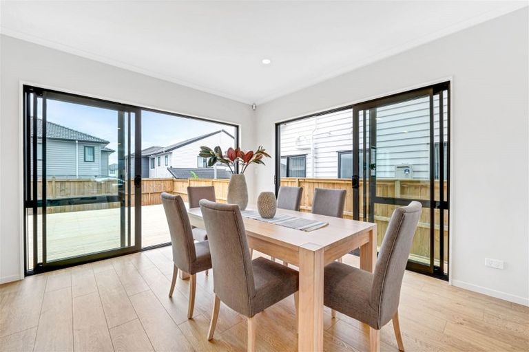 Photo of property in 51 Hikuawa Road, Flat Bush, Auckland, 2019