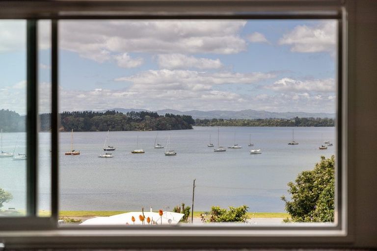 Photo of property in 109 Harbour View Road, Omokoroa, 3114