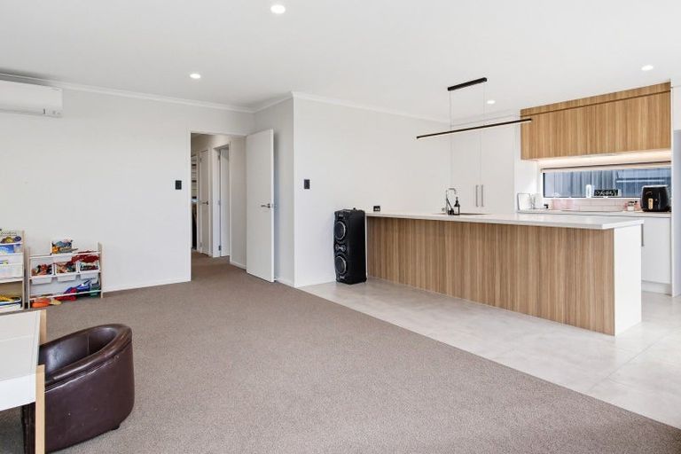 Photo of property in 47 Empire Crescent, Papamoa, 3118