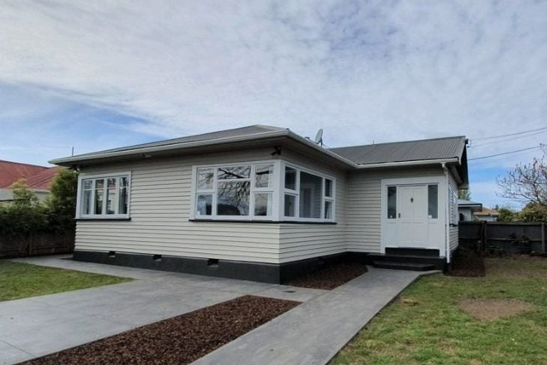 Photo of property in 75 Aylesford Street, Mairehau, Christchurch, 8013