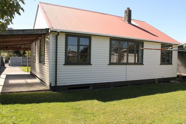 Photo of property in 70 Domett Street, Westport, 7825