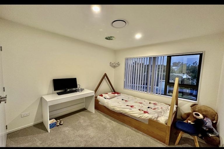 Photo of property in 2b Kororo Street, Northcote, Auckland, 0627