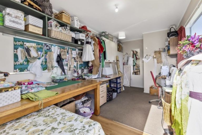 Photo of property in 104 Kowhai Street, Naenae, Lower Hutt, 5011