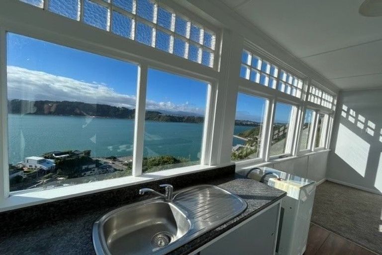 Photo of property in 4/39 Grafton Road, Roseneath, Wellington, 6011