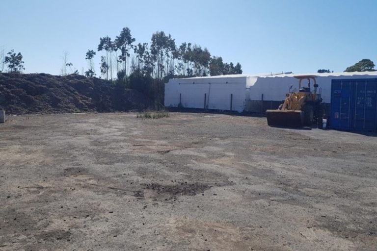 Photo of property in 1744 Dairy Flat Highway, Silverdale, 0992