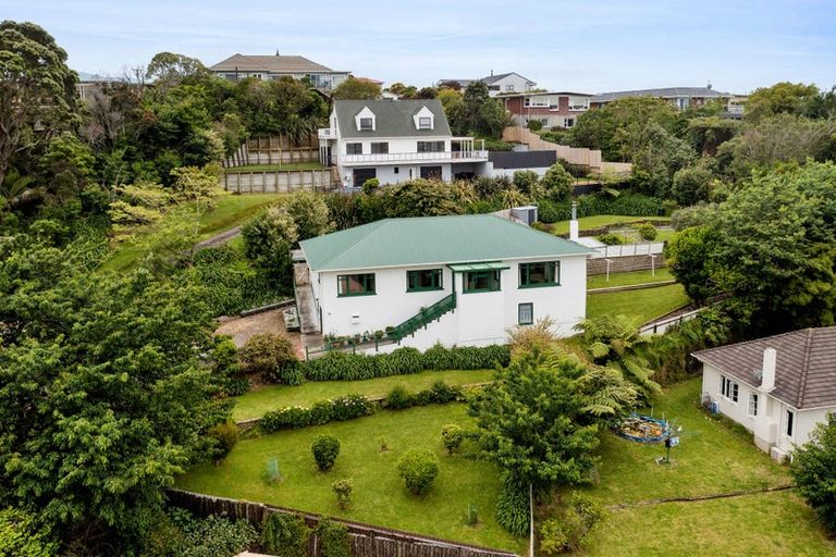 Photo of property in 215 Ngamotu Road, Spotswood, New Plymouth, 4310