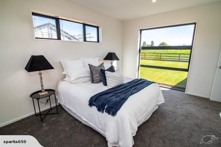 Photo of property in 7 Grey View Grove, Rangiora, 7400