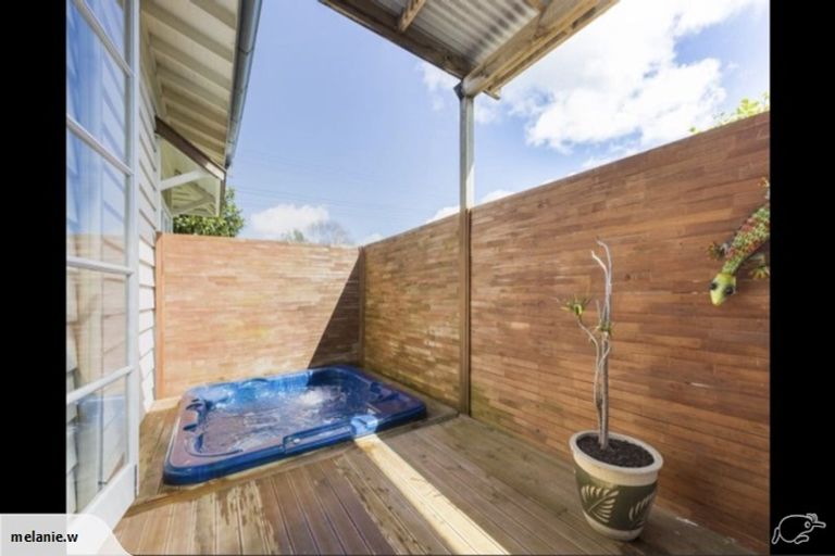 Photo of property in 12 Gibson Road, Tuakau, 2121