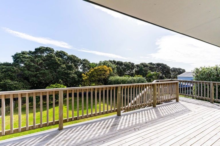 Photo of property in 4 Sea View Road, Baylys Beach, Dargaville, 0377