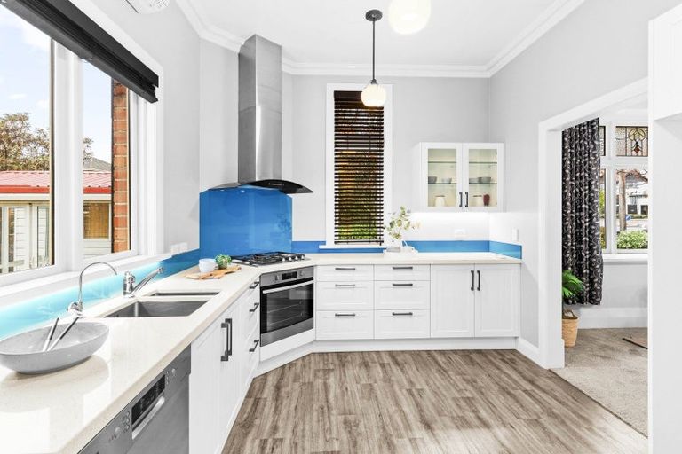 Photo of property in 241 Bay View Road, Saint Clair, Dunedin, 9012