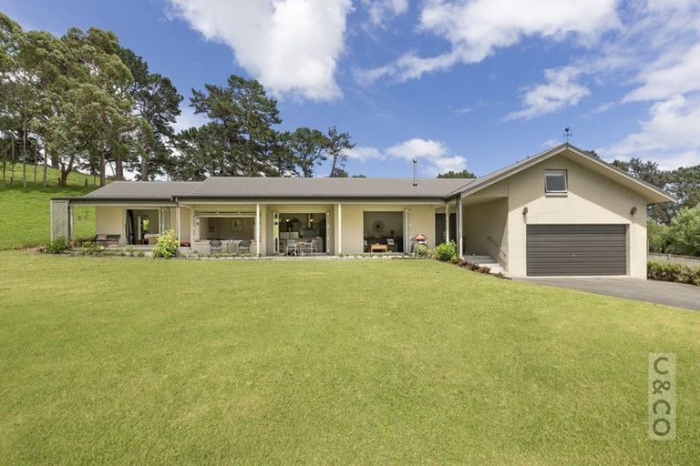Photo of property in 589 Inland Road, Helensville, 0875