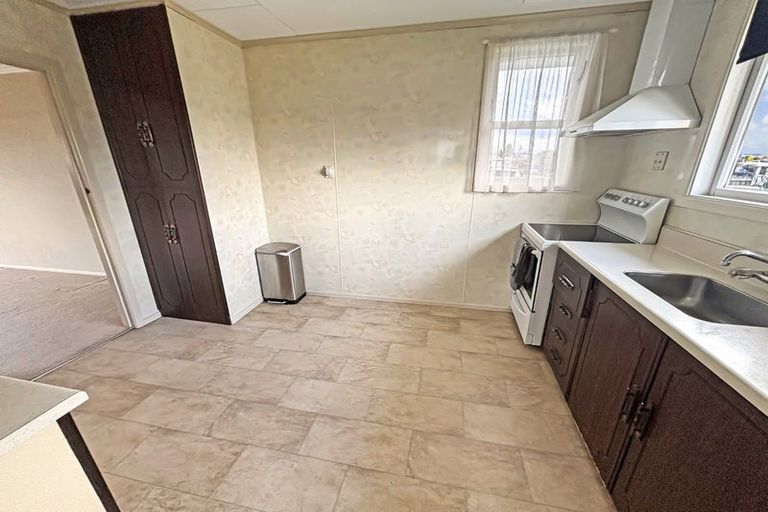 Photo of property in 9 Aotea Crescent, Tokoroa, 3420