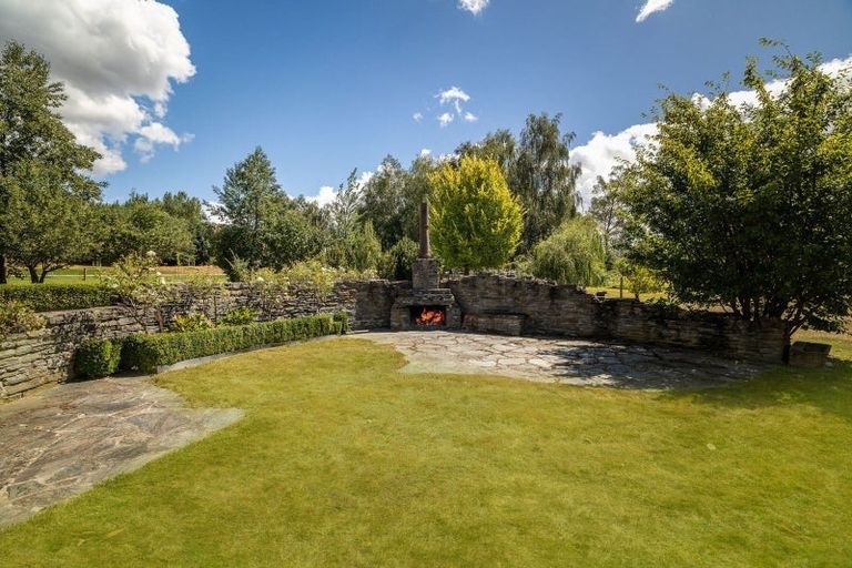 Photo of property in 351 Morven Ferry Road, Arrow Junction, 9371