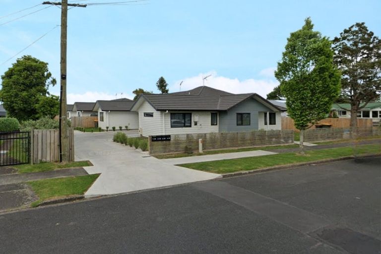 Photo of property in 35u2 Heath Street, Saint Andrews, Hamilton, 3200