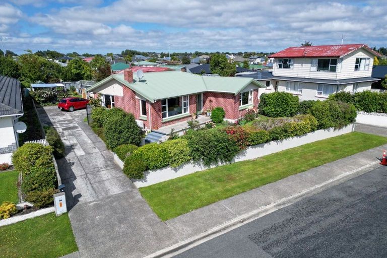 Photo of property in 17 Highfield Terrace, Newfield, Invercargill, 9812
