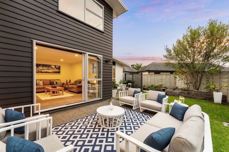 Photo of property in 26 Waitotara Way, Whitianga, 3510