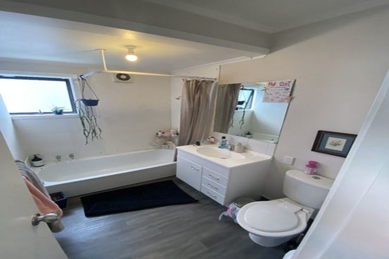 Photo of property in 43 Hall Street, Newtown, Wellington, 6021