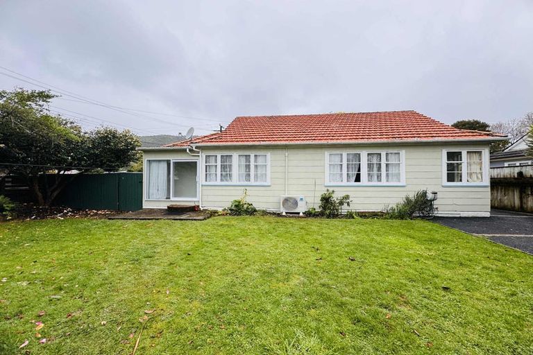 Photo of property in 1147 High Street, Taita, Lower Hutt, 5011