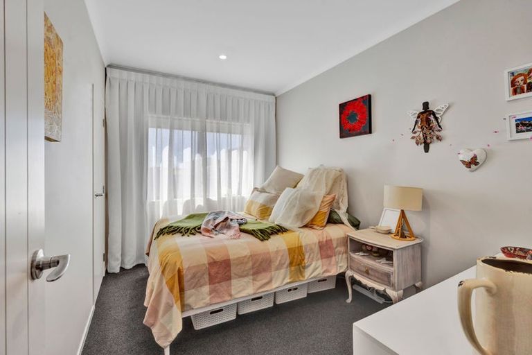 Photo of property in 24f Maire Street, Inglewood, 4330