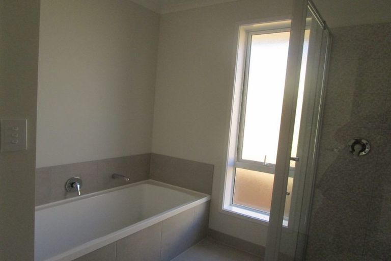 Photo of property in 13 Olivia Road, Pukekohe, 2120