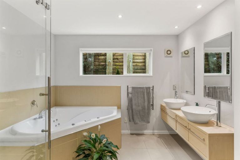 Photo of property in 79 Glenstrae Road, Redcliffs, Christchurch, 8081