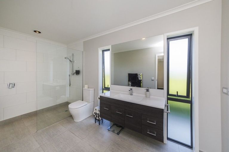 Photo of property in 268 Halcombe Road, Feilding, 4775