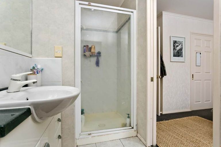Photo of property in 37 Martin Jugum Lane, Ranui, Auckland, 0612