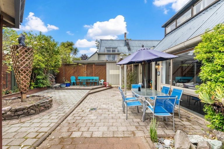Photo of property in 743 Acacia Bay Road, Acacia Bay, Taupo, 3330