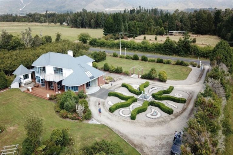 Photo of property in 203 Utopia Road, Westport, 7892