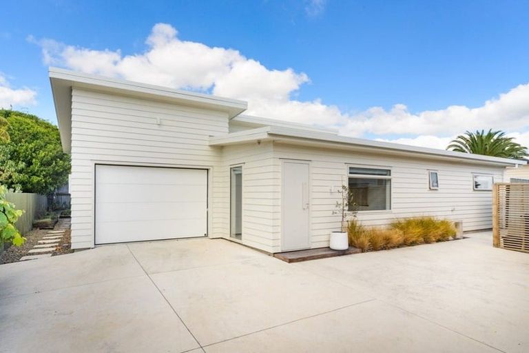 Photo of property in 12a Belvedere Crescent, Takaro, Palmerston North, 4412